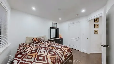 20 Bramoak Crescent Brampton ON L7A 1T7