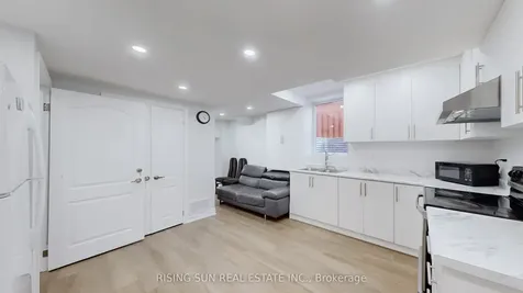 20 Bramoak Crescent Brampton ON L7A 1T7