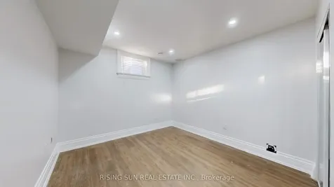 20 Bramoak Crescent Brampton ON L7A 1T7