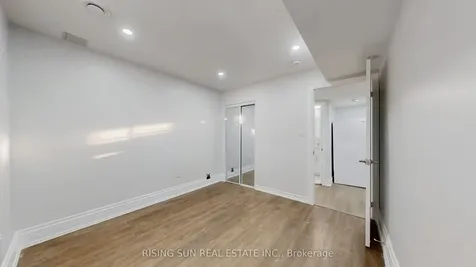 20 Bramoak Crescent Brampton ON L7A 1T7