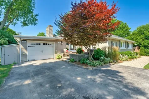 258 Gardenview Drive Burlington ON L7T 1K4