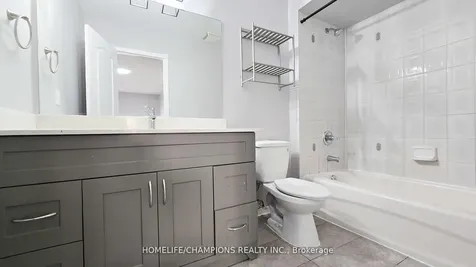 15 Redfinch Way N Brampton ON L7A 2B2