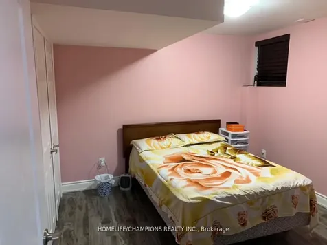 15 Redfinch Way N Brampton ON L7A 2B2