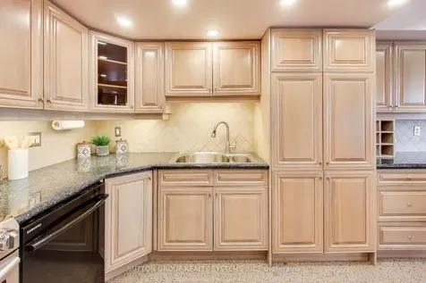 45 Kingsbridge Garden Circle N Mississauga ON L5R 3K4