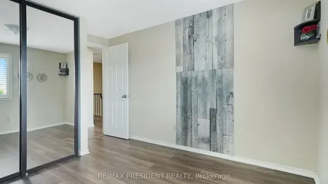 41 Stalbridge Avenue Brampton ON L6Y 4H1