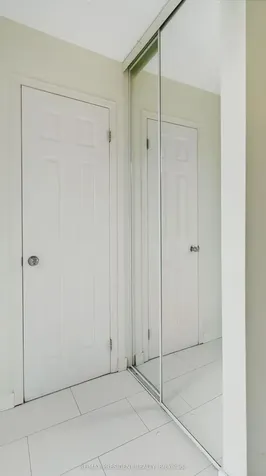 41 Stalbridge Avenue Brampton ON L6Y 4H1