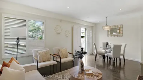 41 Stalbridge Avenue Brampton ON L6Y 4H1