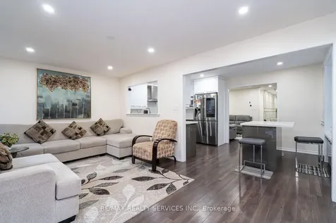 11 Hoover Road Brampton ON L7A 4L2