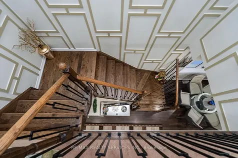 11 Hoover Road Brampton ON L7A 4L2