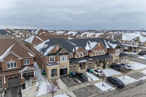 11 Hoover Road Brampton ON L7A 4L2