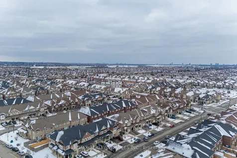 11 Hoover Road Brampton ON L7A 4L2