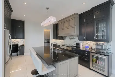 1 Royal West Drive Brampton ON L6X 2X3