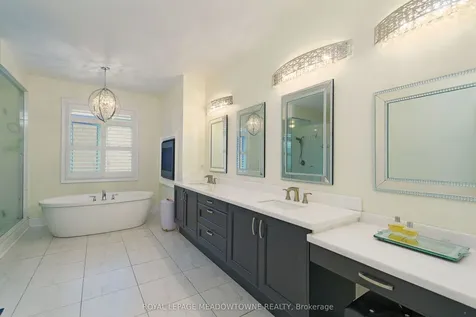 1 Royal West Drive Brampton ON L6X 2X3