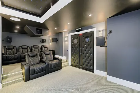 1 Royal West Drive Brampton ON L6X 2X3