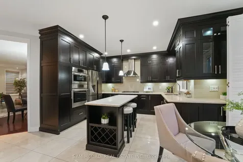 3619 Waterfall Crescent Mississauga ON L5N 8G8