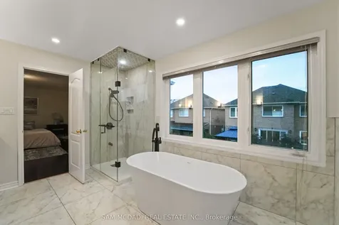 3619 Waterfall Crescent Mississauga ON L5N 8G8