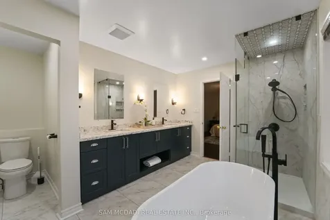 3619 Waterfall Crescent Mississauga ON L5N 8G8