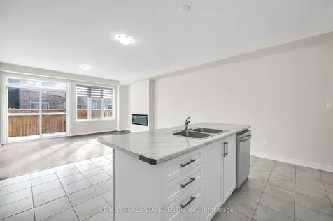 11 Donald Ficht Crescent Brampton ON L7A 5H8