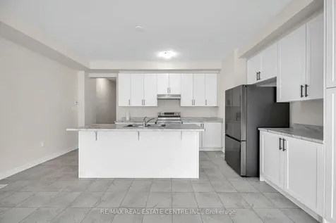 11 Donald Ficht Crescent Brampton ON L7A 5H8