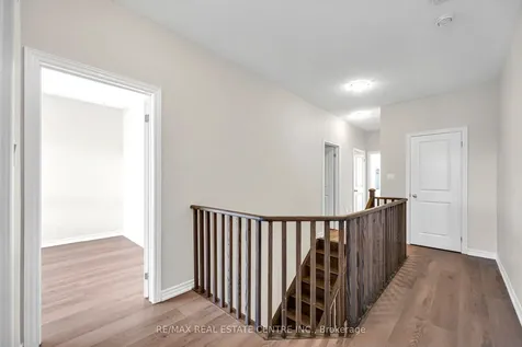 11 Donald Ficht Crescent Brampton ON L7A 5H8