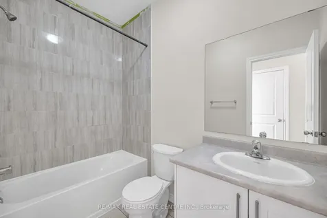 11 Donald Ficht Crescent Brampton ON L7A 5H8