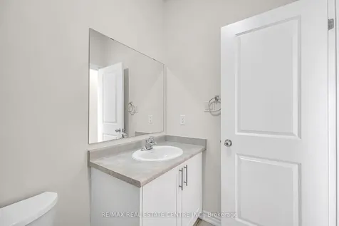 11 Donald Ficht Crescent Brampton ON L7A 5H8