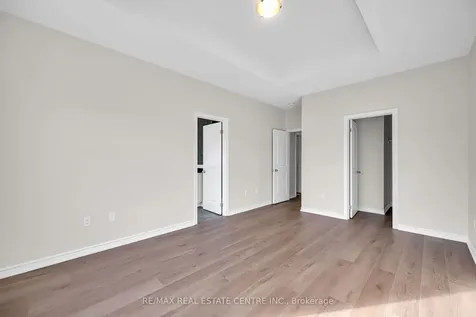 11 Donald Ficht Crescent Brampton ON L7A 5H8