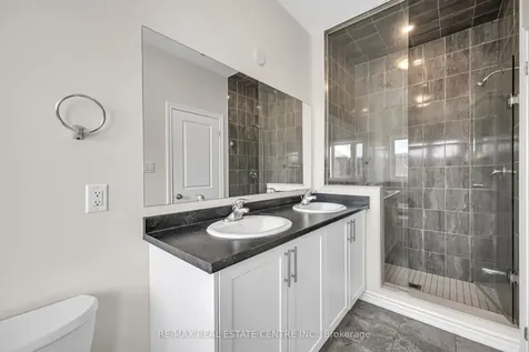 11 Donald Ficht Crescent Brampton ON L7A 5H8