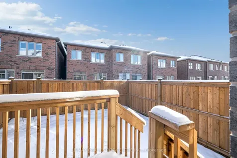 11 Donald Ficht Crescent Brampton ON L7A 5H8