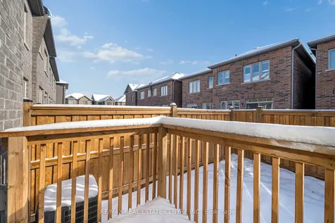 11 Donald Ficht Crescent Brampton ON L7A 5H8