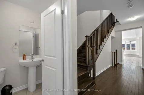 11 Donald Ficht Crescent Brampton ON L7A 5H8