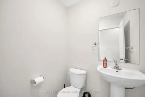 11 Donald Ficht Crescent Brampton ON L7A 5H8