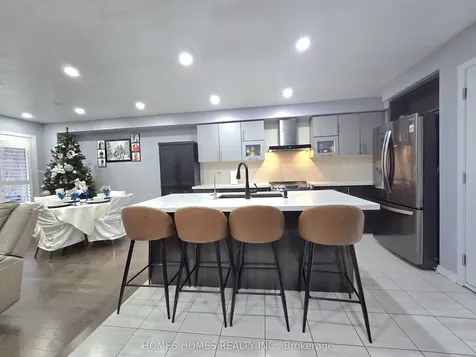 170 Golden Springs Drive Brampton ON L7A 4N9