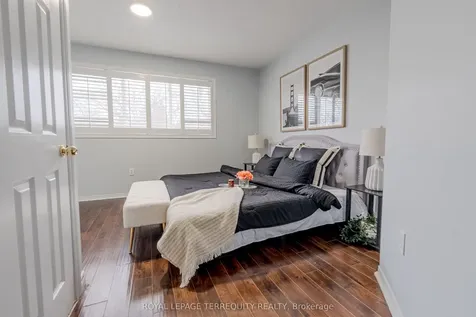 13 Southwell Place Brampton ON L6Z 4S8