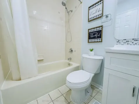 13 Southwell Place Brampton ON L6Z 4S8