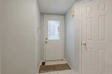 13 Southwell Place Brampton ON L6Z 4S8