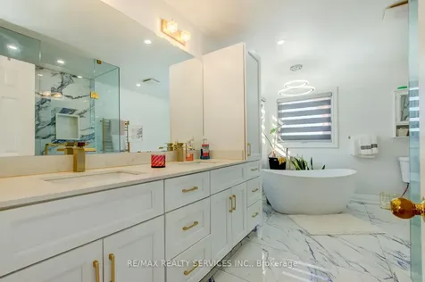 38 Cape Dorset Crescent Brampton ON L6R 3L2