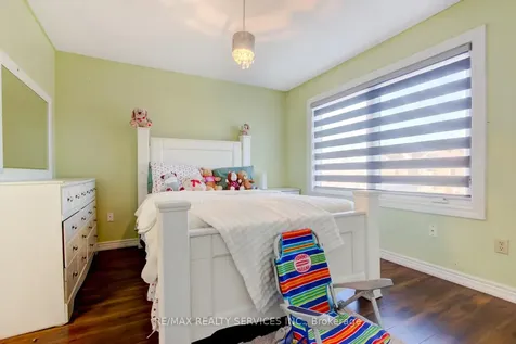 38 Cape Dorset Crescent Brampton ON L6R 3L2