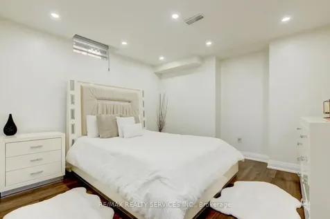 38 Cape Dorset Crescent Brampton ON L6R 3L2