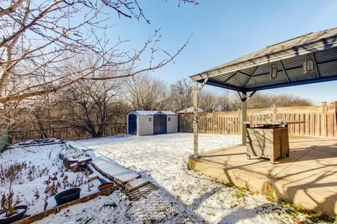 38 Cape Dorset Crescent Brampton ON L6R 3L2