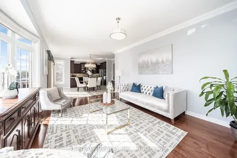 10 Agincourt Circle Brampton ON L6X 2M4