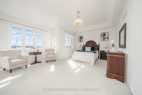 10 Agincourt Circle Brampton ON L6X 2M4