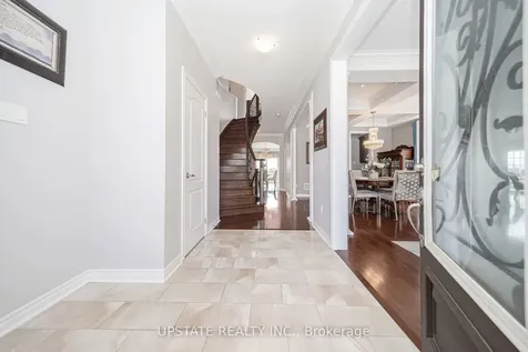 10 Agincourt Circle Brampton ON L6X 2M4