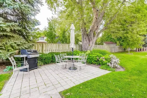 1201 North Shore Boulevard E Burlington ON L7S 1Z5