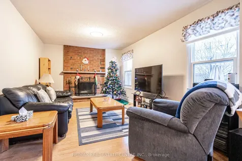 40 Cranmore Court Brampton ON L6Z 2Z8