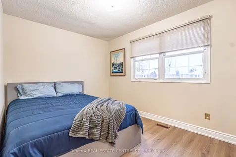 40 Cranmore Court Brampton ON L6Z 2Z8