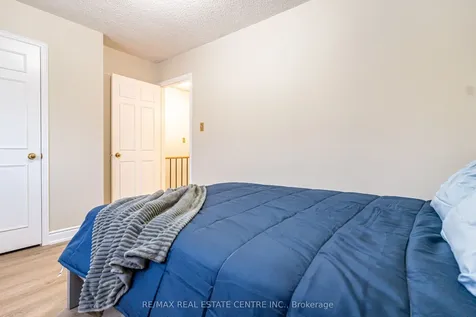 40 Cranmore Court Brampton ON L6Z 2Z8