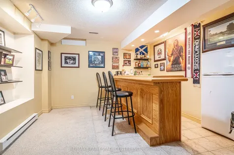 40 Cranmore Court Brampton ON L6Z 2Z8