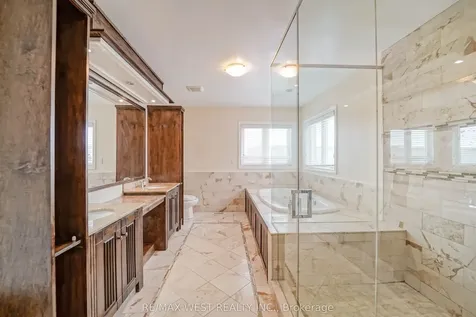 23 Vespahills Crescent Brampton ON L6P 2V2