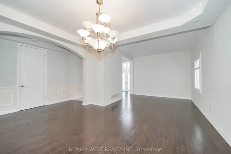 23 Vespahills Crescent Brampton ON L6P 2V2